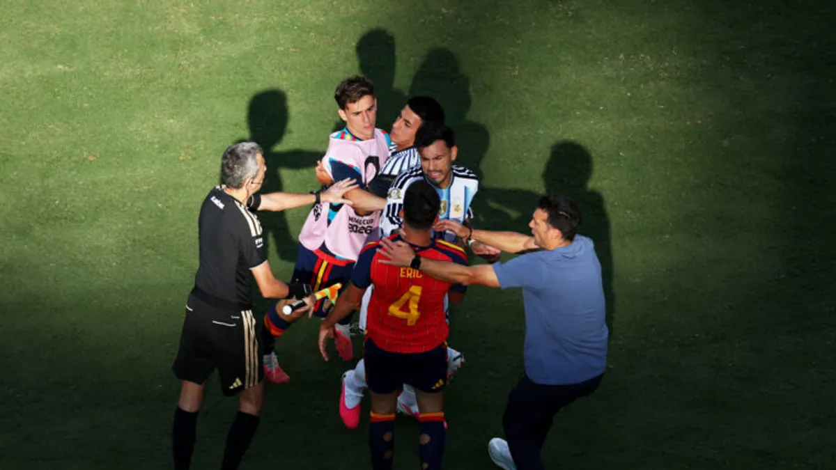 Spain Edges Argentina in Tense World Cup Final, Paredes Criticizes Spanish Players
