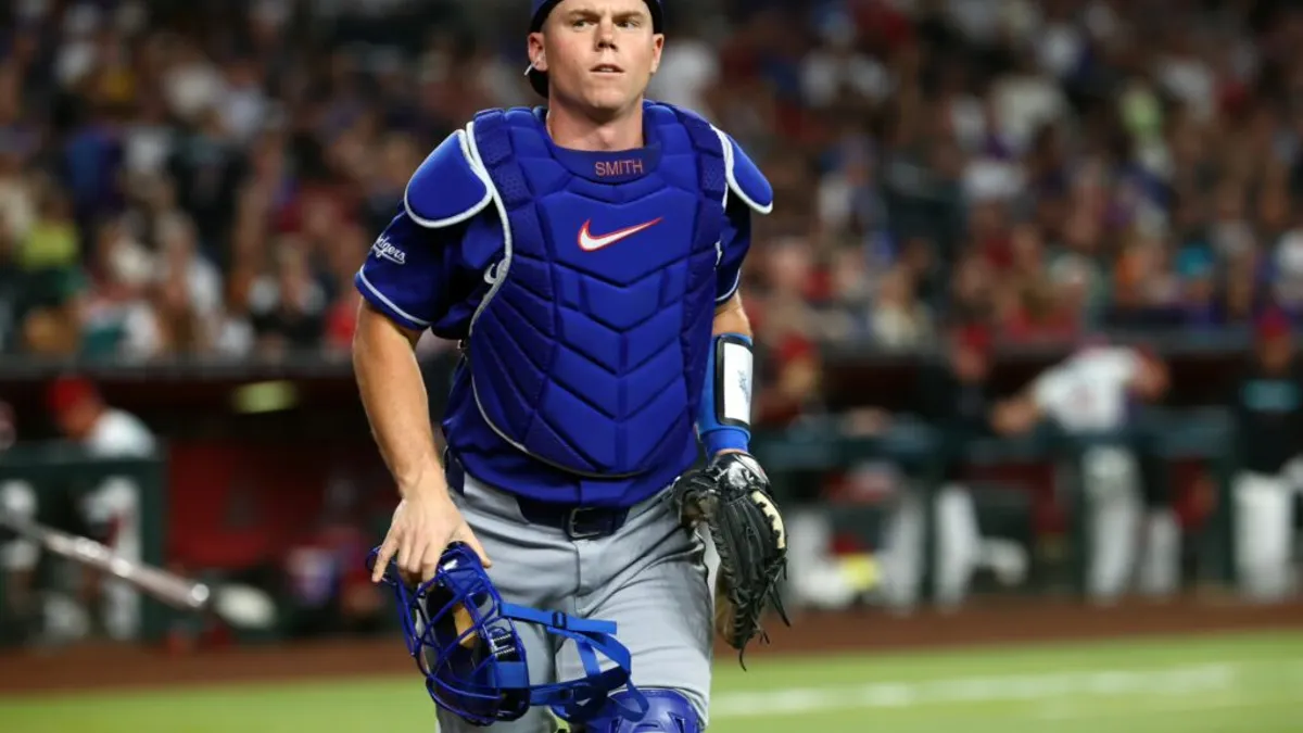 Dodgers Eye Reunion with Experienced Catcher Amid Will Smith's Neck Injury Concerns