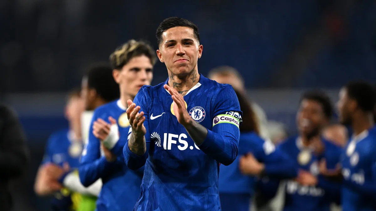 Alonso Hopes Enzo Fernandez Stays at Chelsea