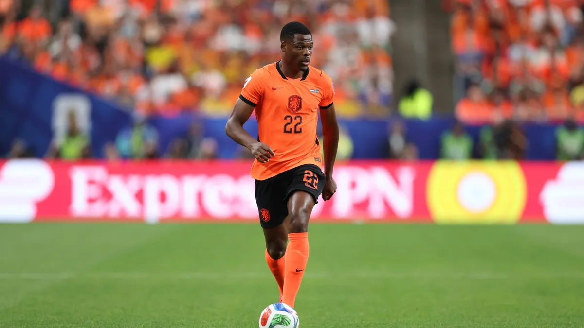 Dumfries' Arrival Sparks Excitement at Real Madrid