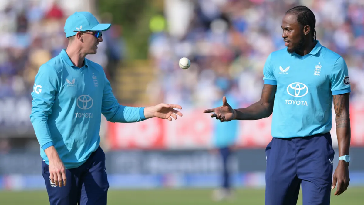 England Chasing Series Decider Against India in Live ODI Clash