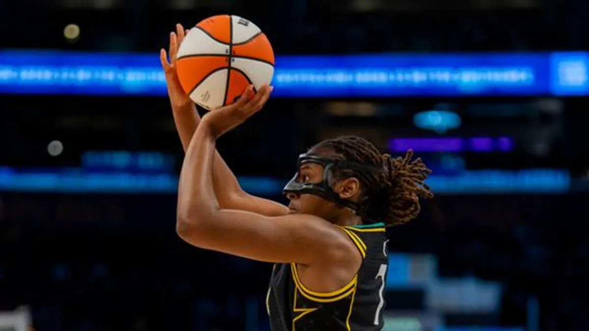 Ariel Atkins Shines as Sparks Cruise Past Sky
