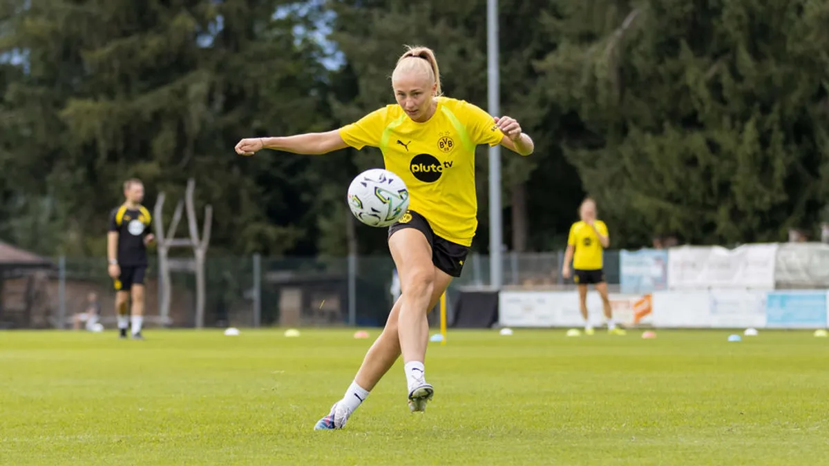 Dortmund Defender Confident in Team's Progress After Pre-Season