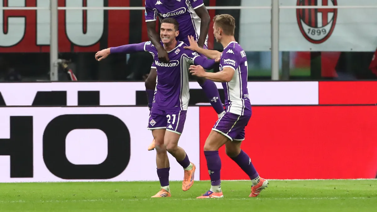 Fiorentina Manager Grosso Signals Shift with Pre-Season Squad Omissions