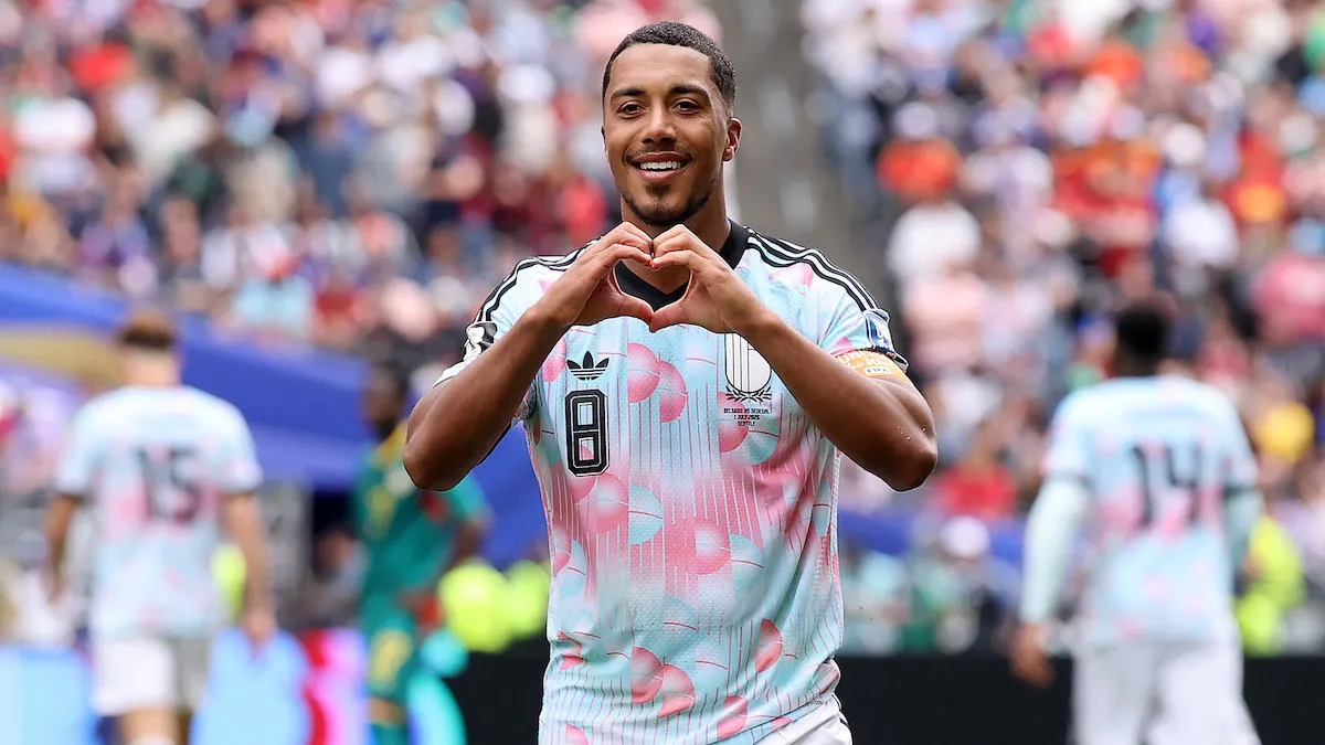 Gary Pallister Questions Manchester United's Interest in Youri Tielemans
