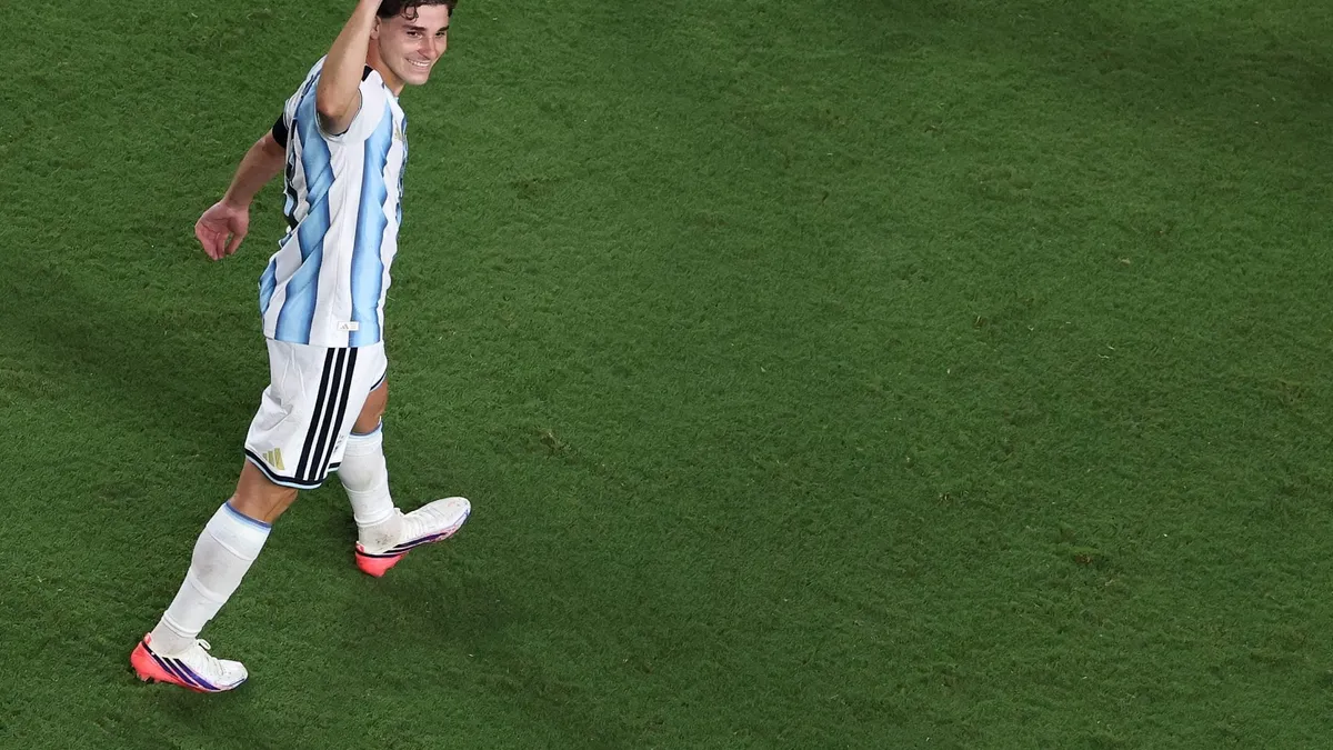 Atletico's Financial Strain Could Pave Way for Barcelona's Alvarez Pursuit