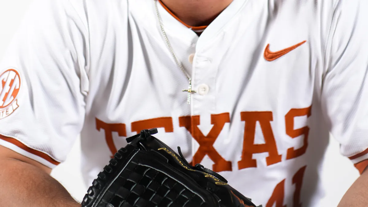 Washington Nationals Draft Texas Pitcher Cody Howard