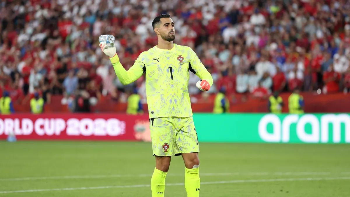 Chelsea Linked With Porto Goalkeeper Diogo Costa