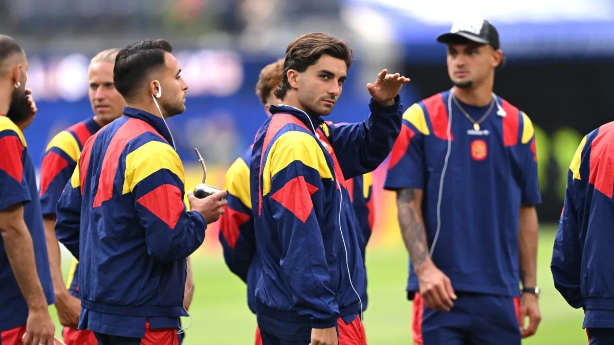 Barcelona Eyeing Affordable Striker Options Amidst Torres Uncertainty
