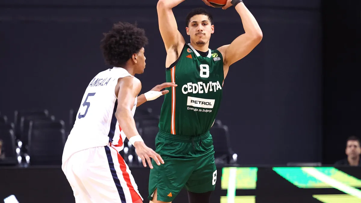Kentucky Eyes French Forward Cameron Houindo