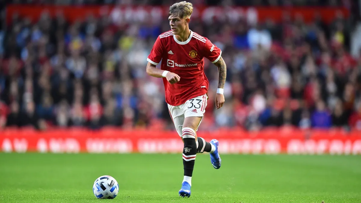 Rotherham Boss Offers Manchester United Player a Fresh Start