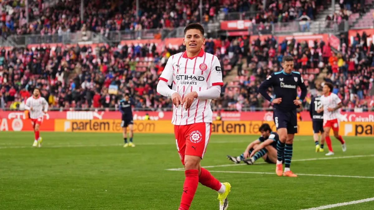 Manchester City Prospect Claudio Echeverri May Be Headed Back to Argentina