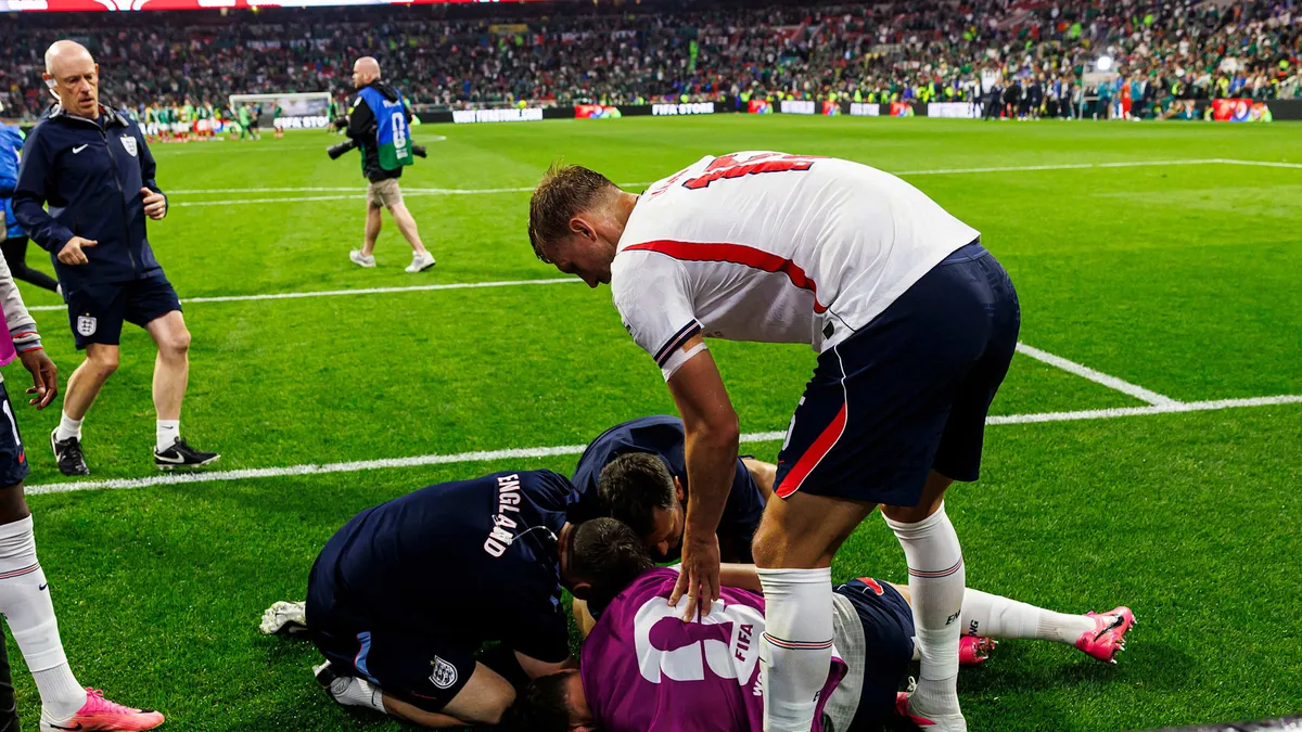 Jordan Henderson Suffers Wrist Injury After Celebration Mishap