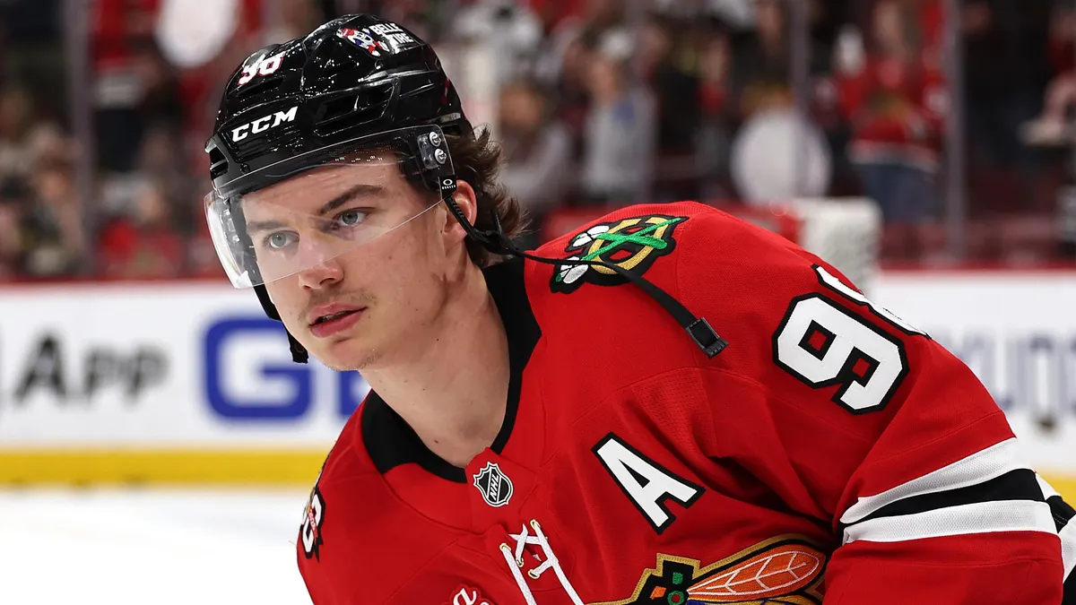 Bedard and Blackhawks Lock Down Long-Term Deal