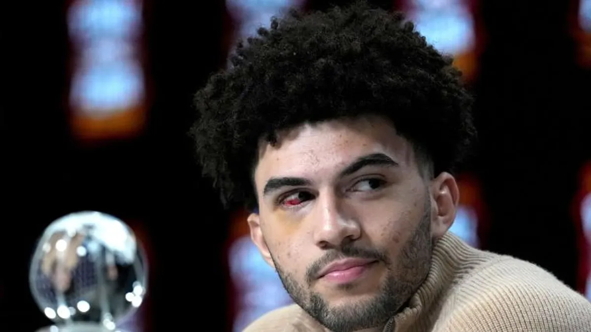 Cameron Boozer's Highlight Reel Play Captures Attention