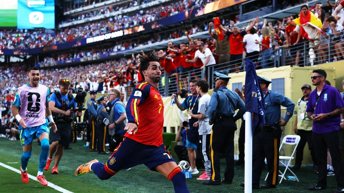 Ferran Torres Scores World Cup Winner, Drawing Comparisons to Iniesta's Iconic Goal