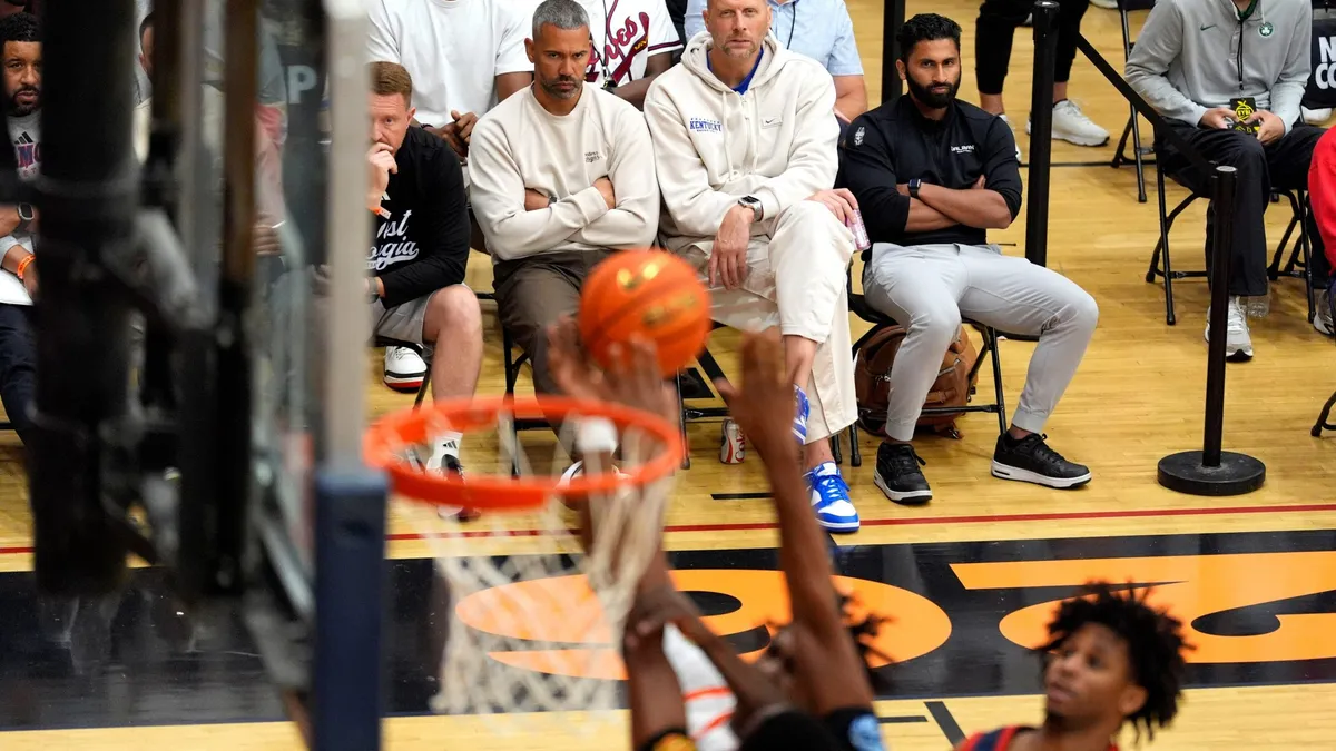 Kentucky Pursues Top Recruit, Son of Ex-NBAer