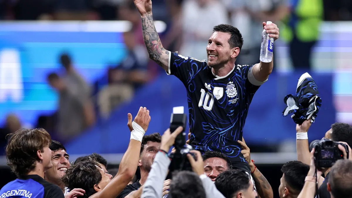 Messi's Emotional World Cup Final Message to Teammate Revealed