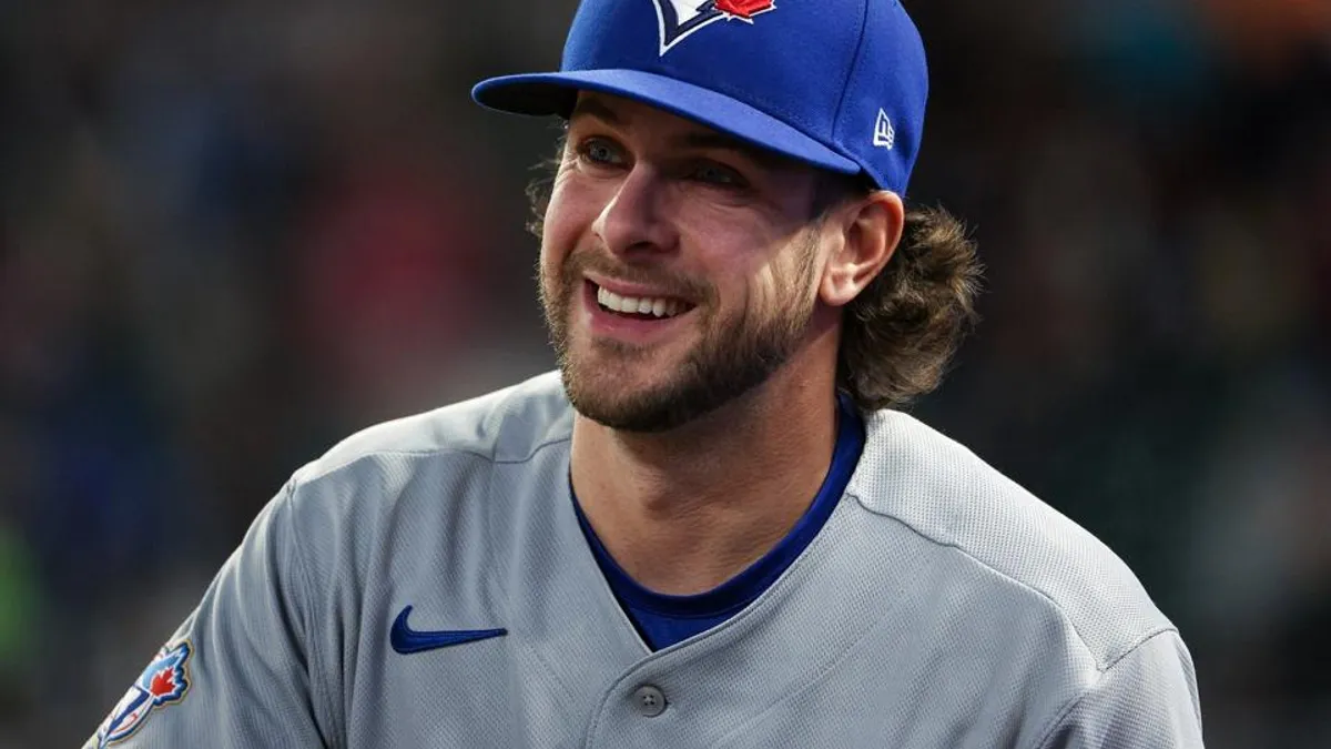 Blue Jays Secure Infielder Resembling Bo Bichette