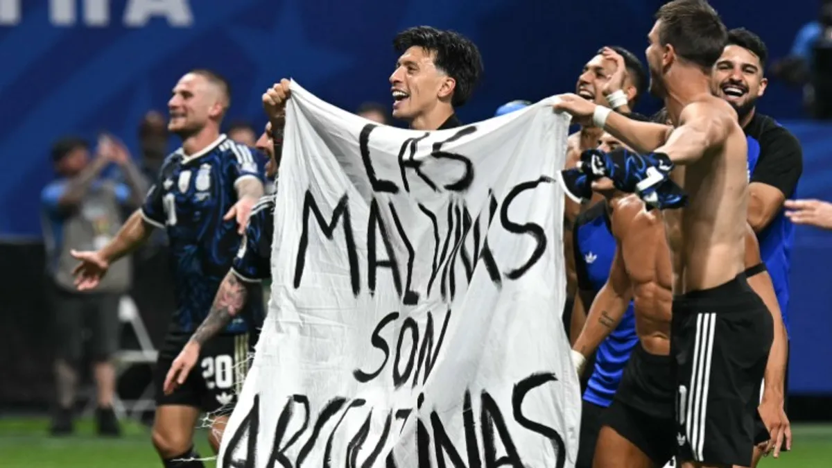 FIFA Investigates Argentina's Falklands Banner Display