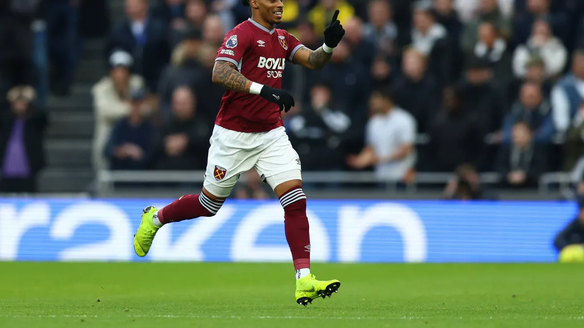 Tottenham Hotspur eyes attacking reinforcements, targeting Savinho and Crysencio Summerville